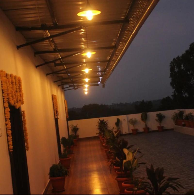 Lalitha Karunya Residency A/C Hotel Bāpatla Exterior photo